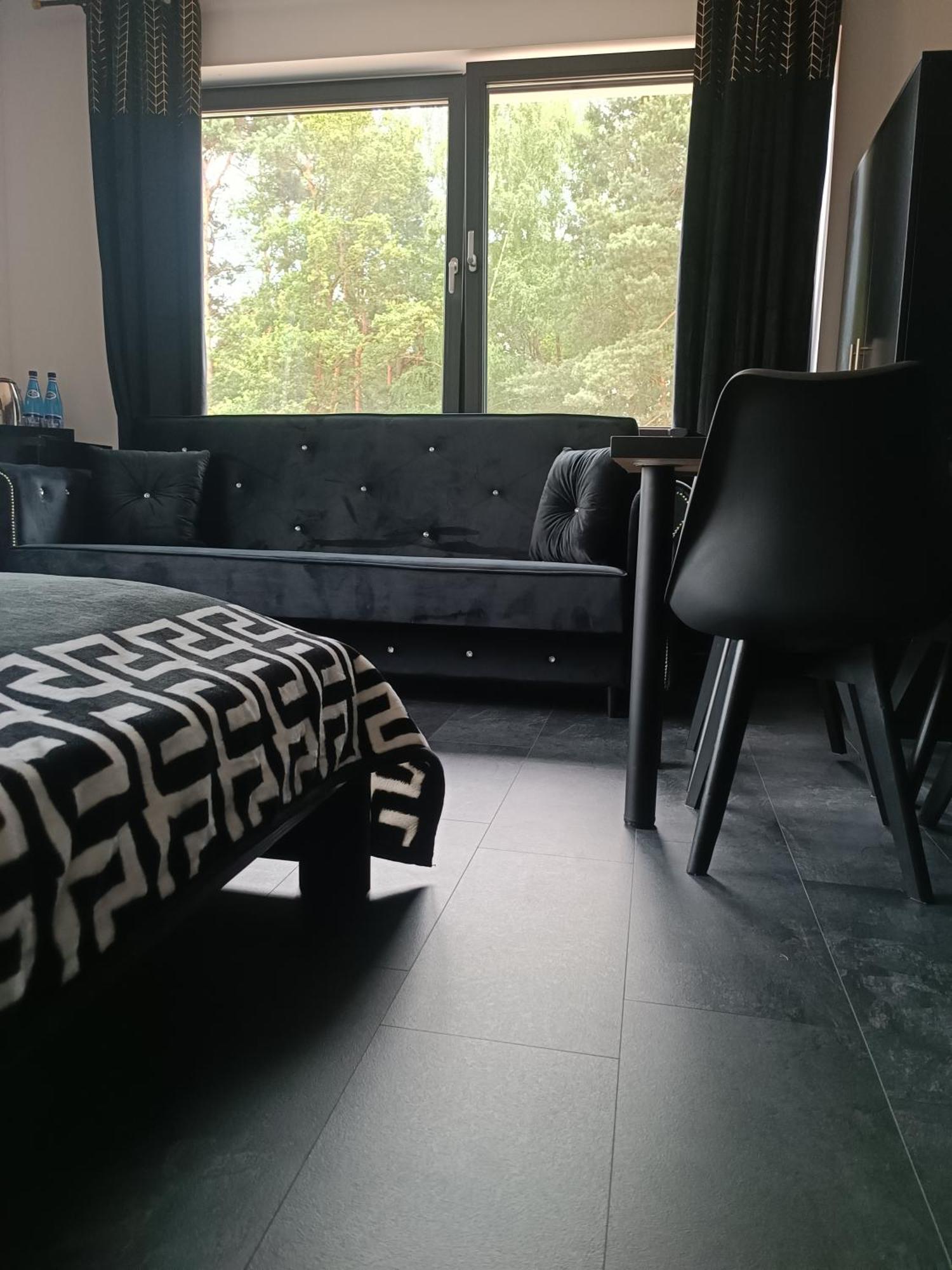 Modern Rancho - Apartamenty Nad Rzeka, Przy Stadninie Koni Kruszyna  Eksteriør bilde